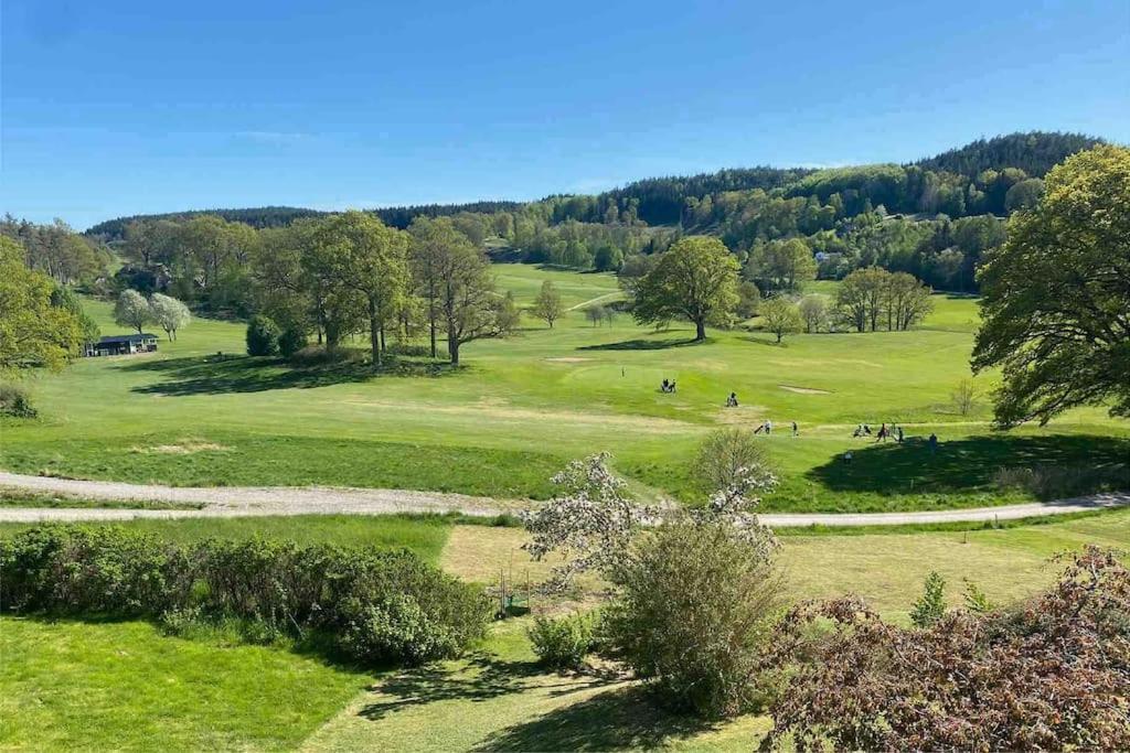 Apartment Right Next To The Golf Course And With The Ocean Just Around The Corner Ljungskile Luaran gambar