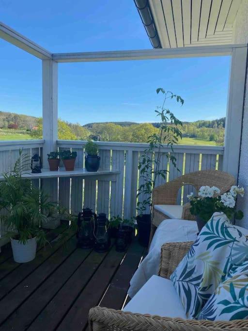 Apartment Right Next To The Golf Course And With The Ocean Just Around The Corner Ljungskile Luaran gambar